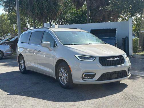 2021 Chrysler Pacifica Touring