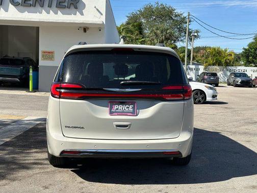 2021 Chrysler Pacifica Touring