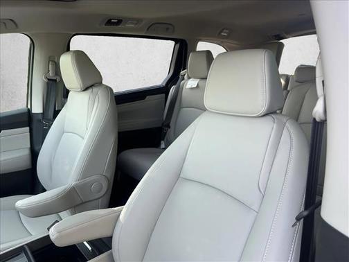 Solar Silver Metallic 2026 Honda Odyssey EX-L