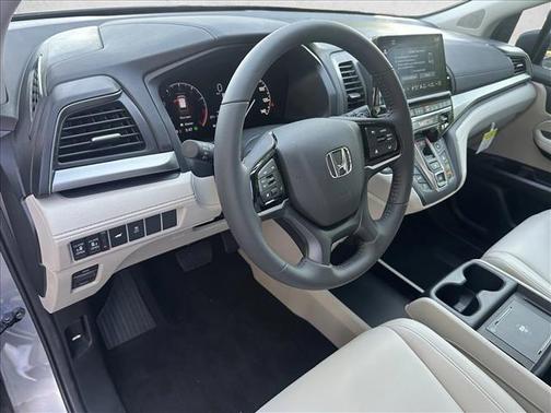 Solar Silver Metallic 2026 Honda Odyssey EX-L