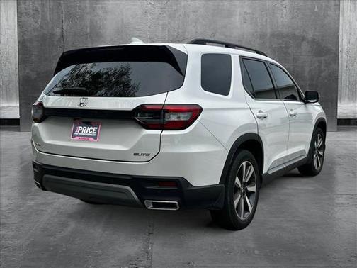 2023 Honda Pilot AWD Elite