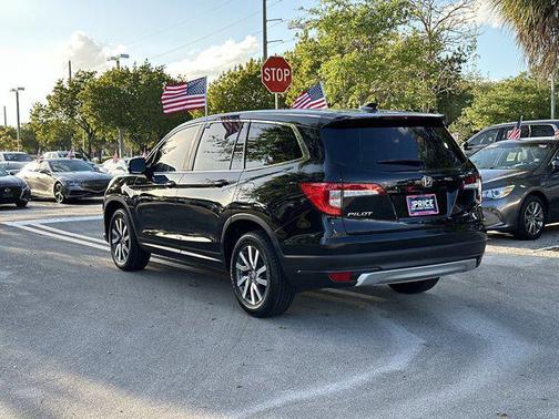 Crystal Black Pearl 2020 Honda Pilot 2WD EX-L