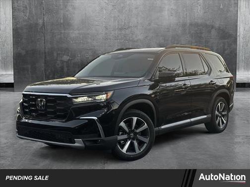 2025 Honda Pilot Touring 8-Passenger