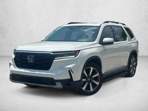 Crystal Black Pearl 2024 Honda Pilot Elite