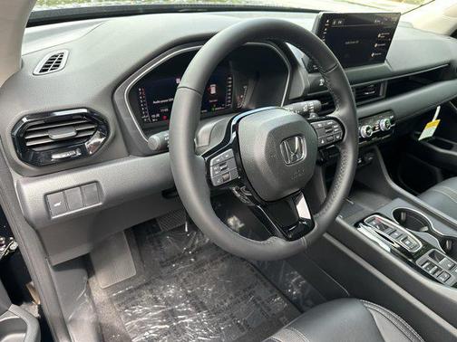 Crystal Black Pearl 2026 Honda Pilot EX-L