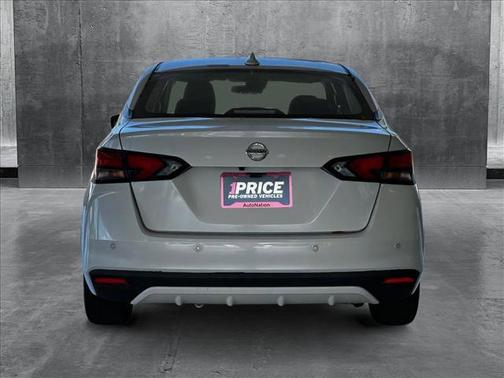 2022 Nissan Versa 1.6 SV