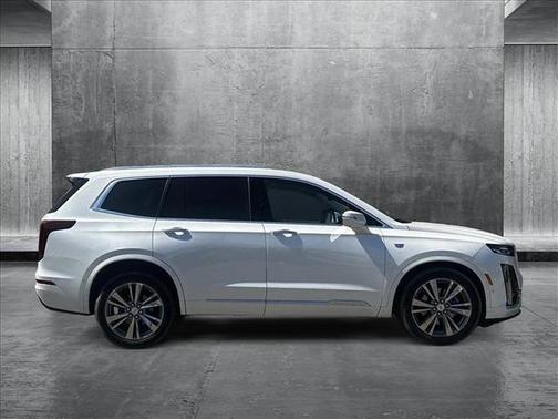 2022 Cadillac XT6 Premium Luxury AWD