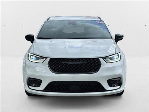 2024 Chrysler Pacifica Hybrid S Appearance Pkg