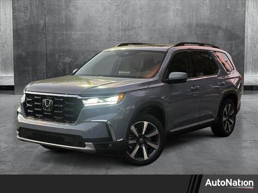 2025 Honda Pilot Touring 8-Passenger