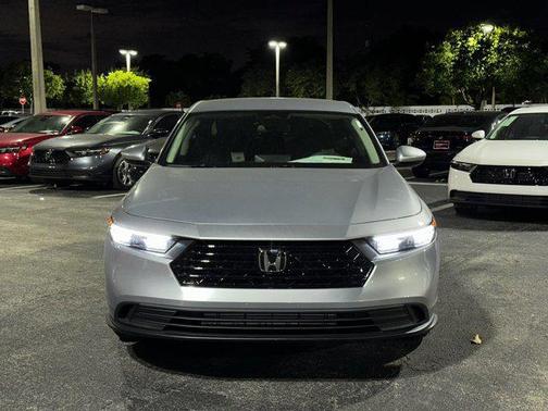 2025 Honda Accord LX 1.5T