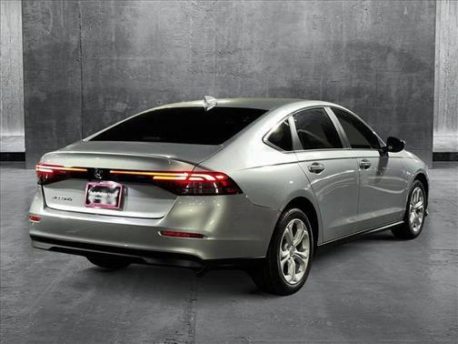 2025 Honda Accord LX 1.5T