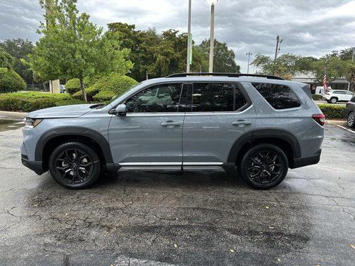 2025 Honda Pilot Touring 8-Passenger