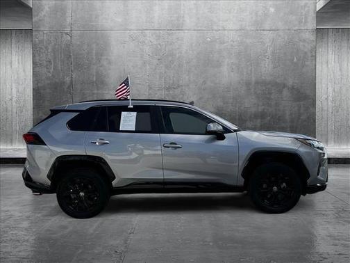 2023 Toyota RAV4 Hybrid SE