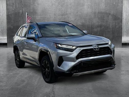 2023 Toyota RAV4 Hybrid SE