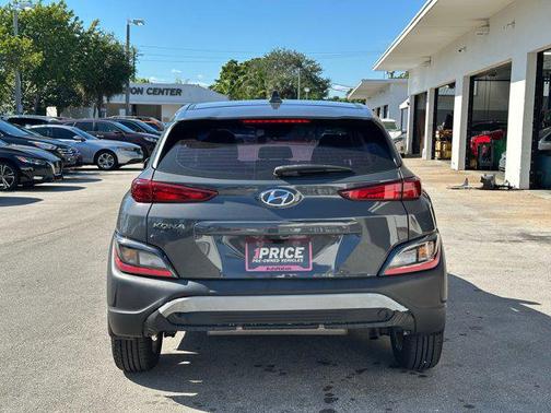 2023 Hyundai KONA SE
