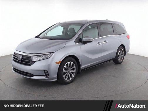 Lunar Silver Metallic 2024 Honda Odyssey EX-L