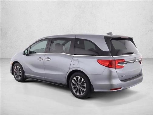 Lunar Silver Metallic 2024 Honda Odyssey EX-L