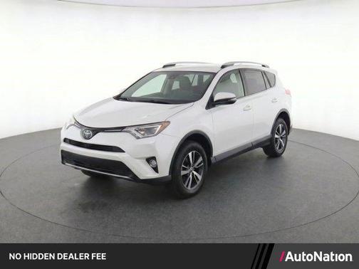 Super White [White 2017 Toyota RAV4 XLE