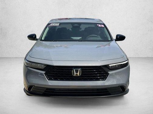 Urban Gray Pearl 2025 Honda Accord SE