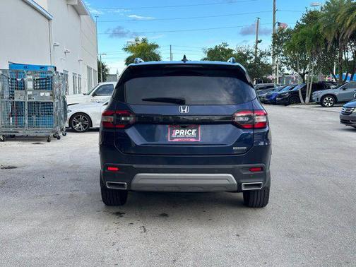 2023 Honda Pilot Touring 8-Passenger