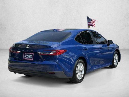 Ocean Gem [Blue] 2025 Toyota Camry LE