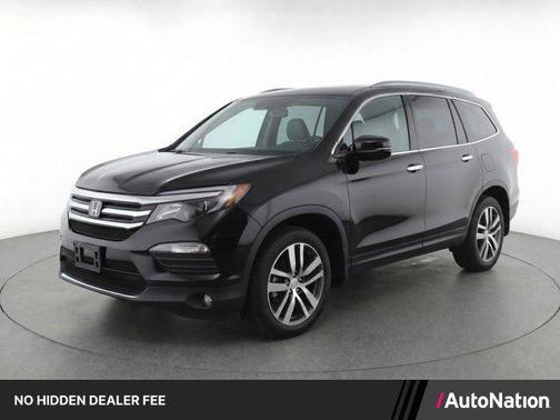 Crystal Black Pearl 2016 Honda Pilot Touring