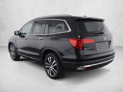 Crystal Black Pearl 2016 Honda Pilot Touring