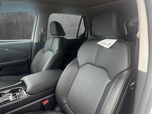 2025 Honda Pilot Touring 8-Passenger