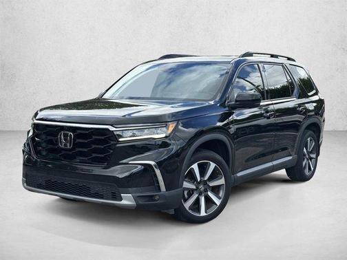 Crystal Black Pearl 2023 Honda Pilot AWD Elite