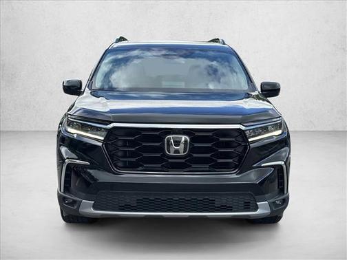 Crystal Black Pearl 2023 Honda Pilot AWD Elite