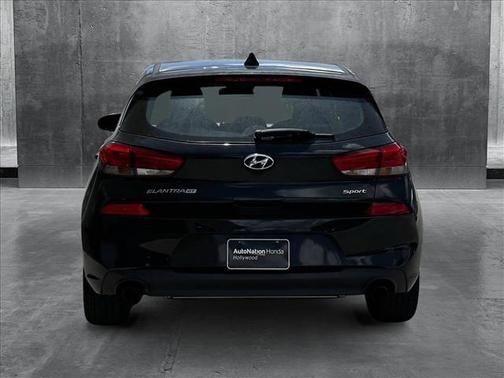 2018 Hyundai Elantra GT Sport