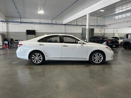 2010 Lexus ES 350 Base