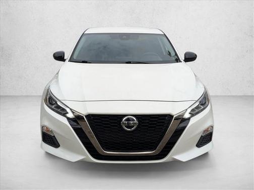 2021 Nissan Altima SR FWD
