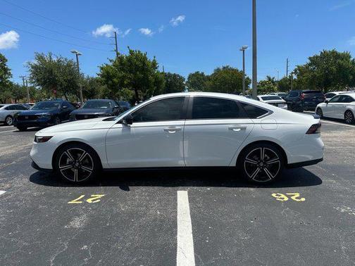 2025 Honda Accord Hybrid Base