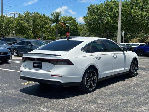 2025 Honda Accord Hybrid Base