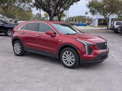 2022 Cadillac XT4 Luxury