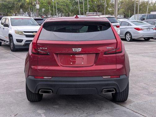 2022 Cadillac XT4 Luxury