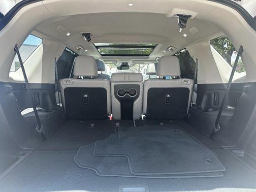 2025 Honda Pilot Touring 8-Passenger
