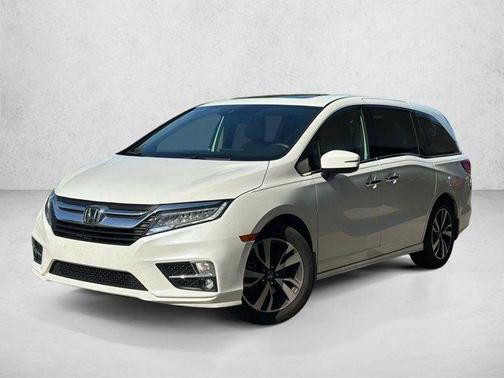 White Diamond Pearl 2018 Honda Odyssey Elite