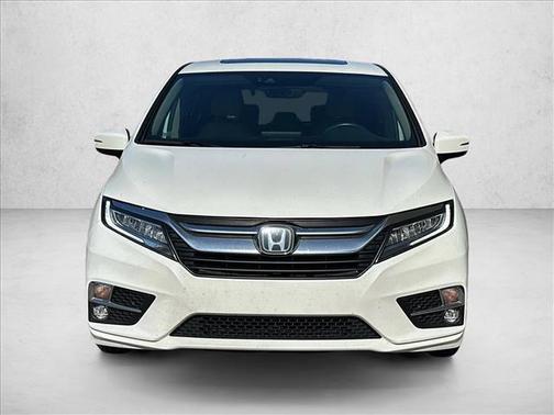 White Diamond Pearl 2018 Honda Odyssey Elite