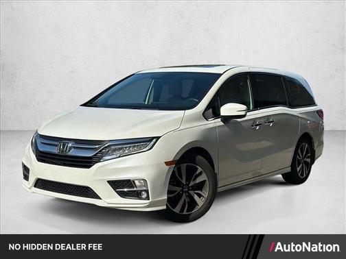 White Diamond Pearl 2018 Honda Odyssey Elite