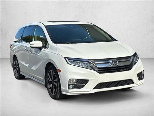 White Diamond Pearl 2018 Honda Odyssey Elite