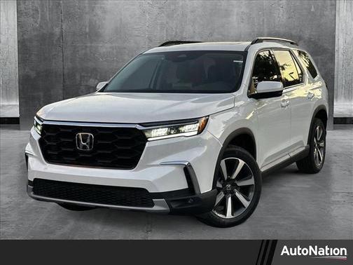 2025 Honda Pilot Touring 8-Passenger