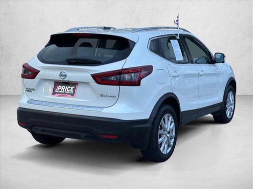 2022 Nissan Rogue Sport SV