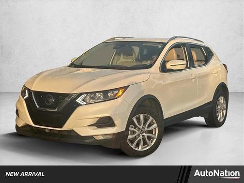 2022 Nissan Rogue Sport SV