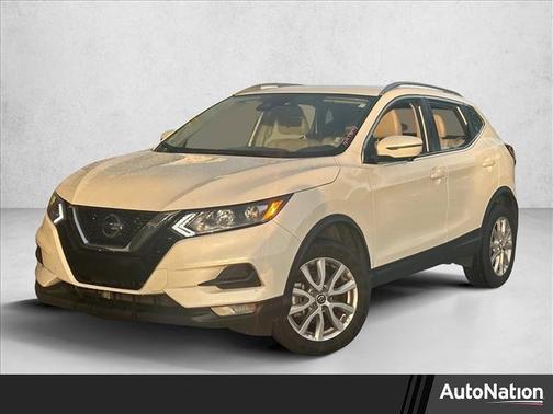 2022 Nissan Rogue Sport SV