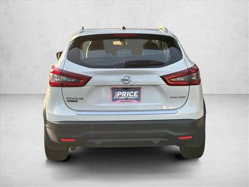 2022 Nissan Rogue Sport SV