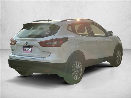 2022 Nissan Rogue Sport SV