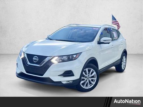 2022 Nissan Rogue Sport SV