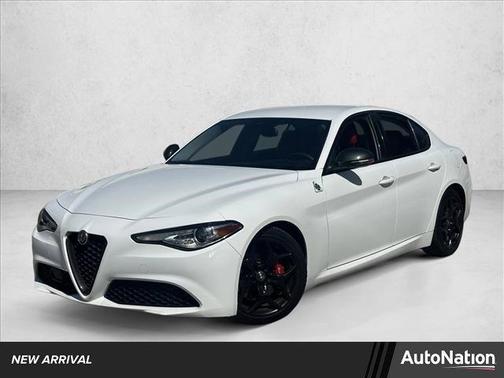 2021 Alfa Romeo Giulia Base